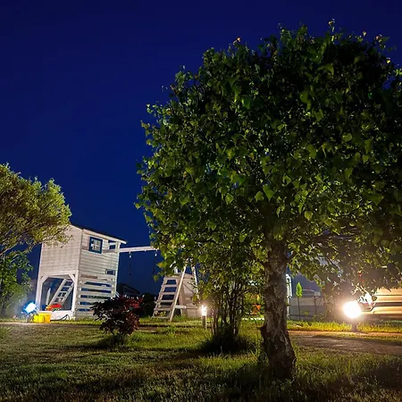 Szumi בית נופש *